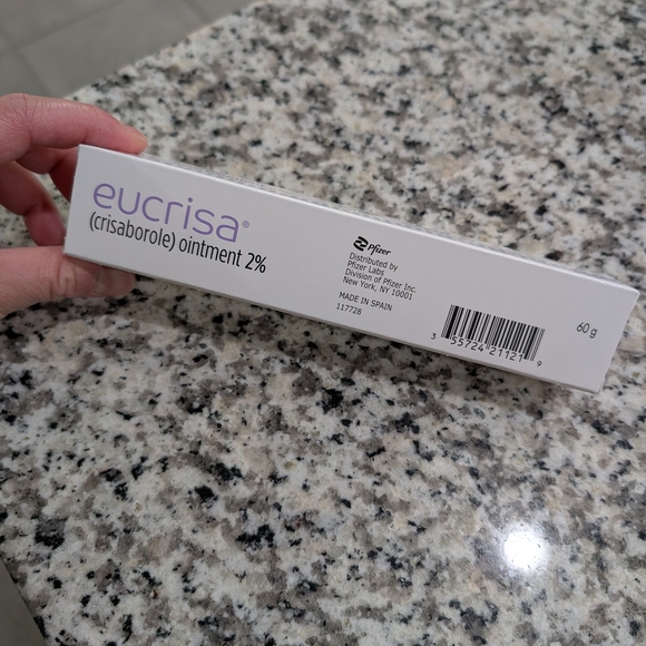 Eucrisa (crisaborole) Ointment 2% - 60g - Picture 2 of 5